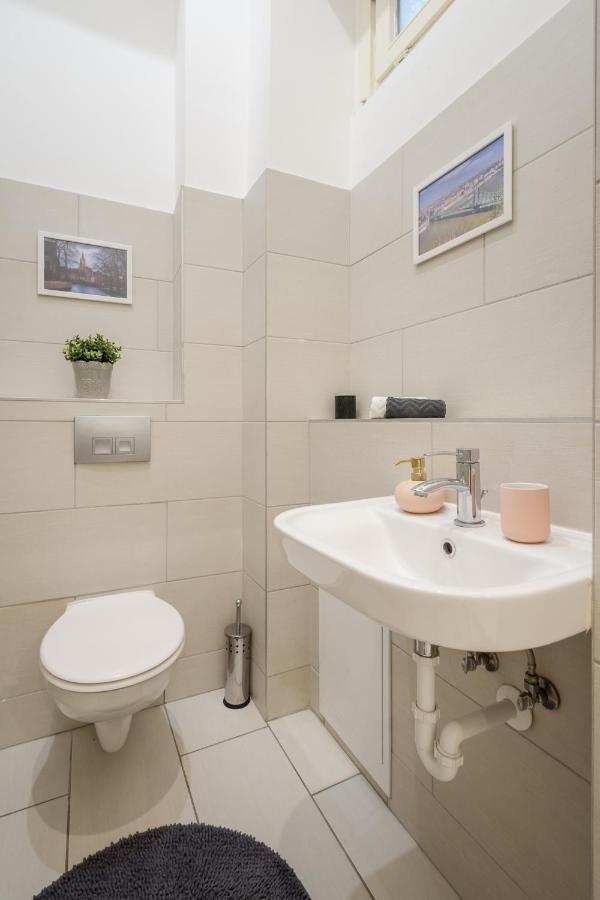 Real Apartments Vadasz บูดาเปสต์ ภายนอก รูปภาพ