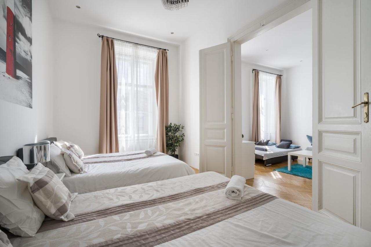 Real Apartments Vadasz บูดาเปสต์ ภายนอก รูปภาพ