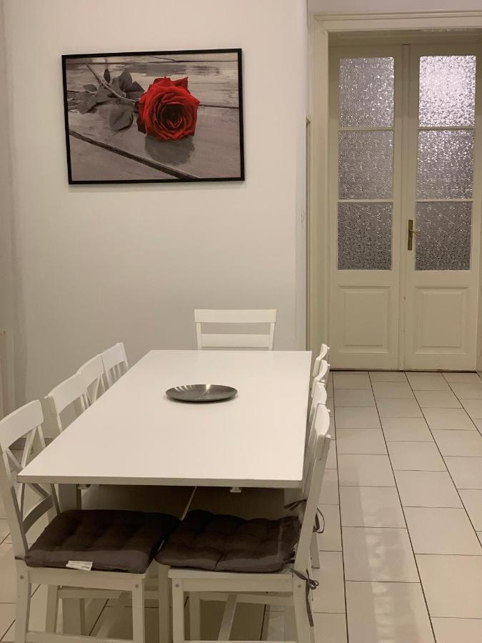 Real Apartments Vadasz บูดาเปสต์ ภายนอก รูปภาพ