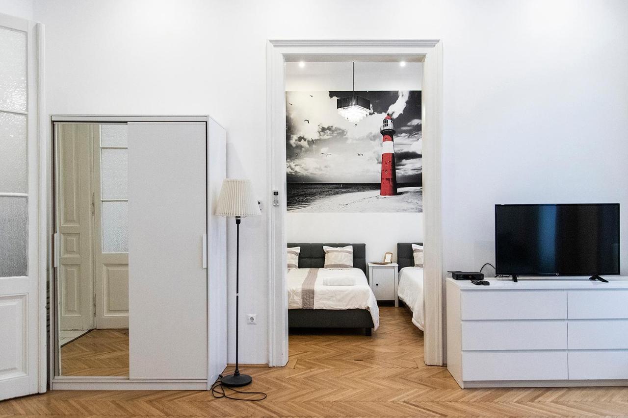 Real Apartments Vadasz บูดาเปสต์ ภายนอก รูปภาพ